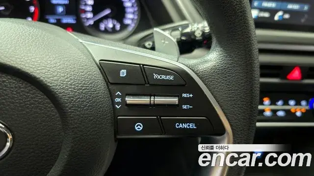 Hyundai Sonata Hybrid 2020 — Photo 2/20