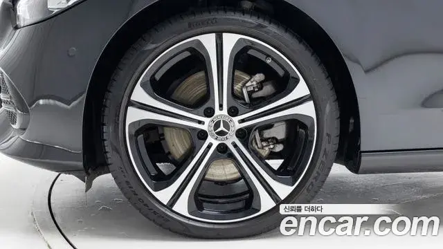 Mercedes-Benz C-Class 2023 — Şəkil 12/20
