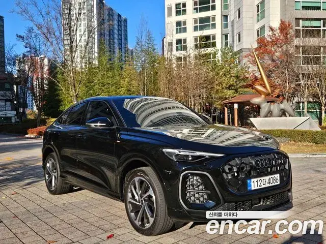 Audi Q5 2025 — Photo 4/19
