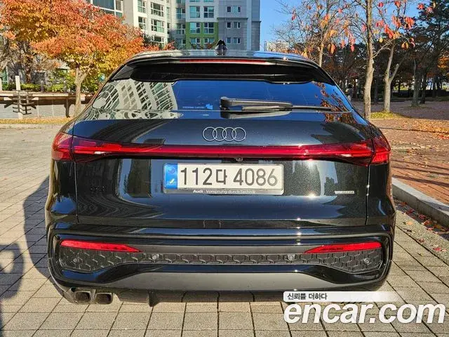 Audi Q5 2025 — Photo 15/19
