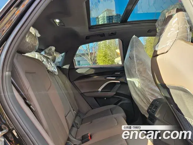 Audi Q5 2025 — Photo 3/19