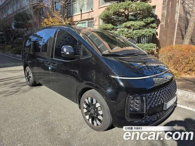 Hyundai Staria 2024 — ფოტო 12/20