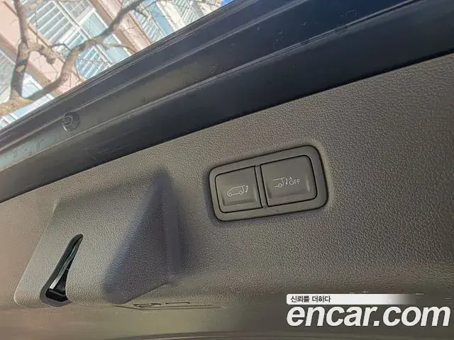 Hyundai Staria 2024 — ფოტო 8/20