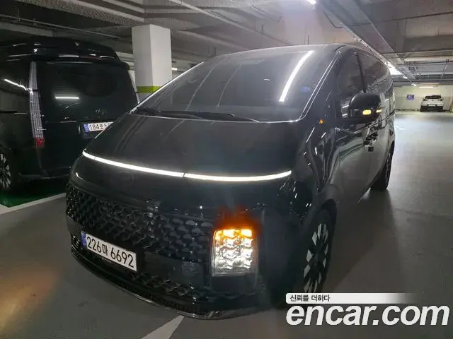 Hyundai Staria 2024 — ფოტო 20/20