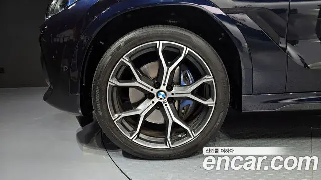 BMW X6 2022 — Фото 4/20