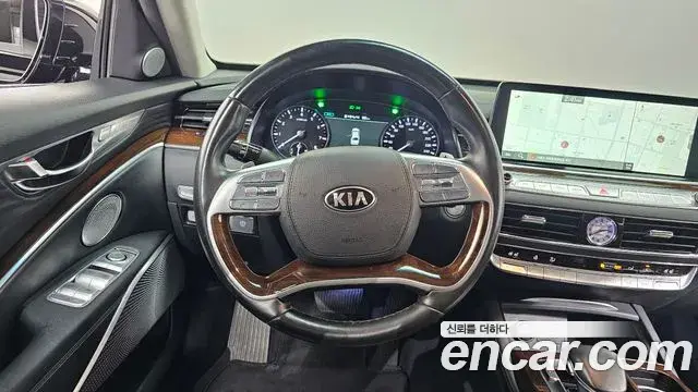 Kia The K9 2018 — ფოტო 13/20