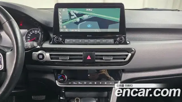 Kia Seltos 2022 — ფოტო 4/20