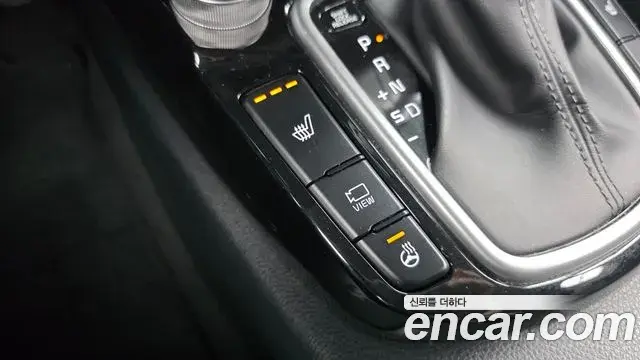 Kia Seltos 2022 — ფოტო 18/20