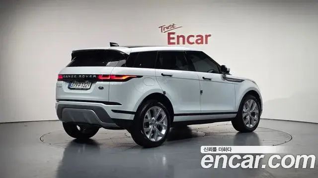 Land Rover Range Rover Evoque 2021 — Фото 2/20