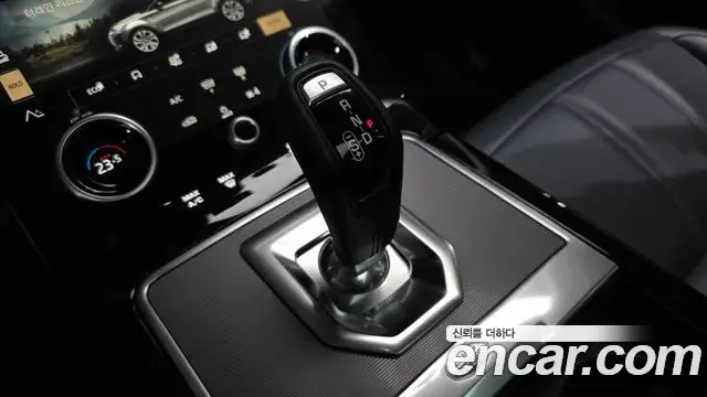 Land Rover Range Rover Evoque 2021 — Фото 9/20