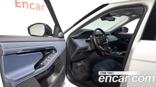 Land Rover Range Rover Evoque 2021 — Фото 11/20