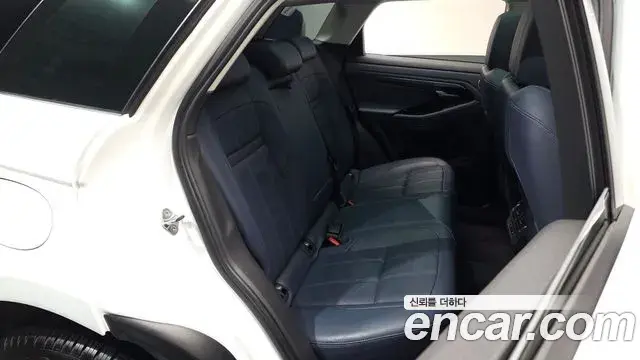 Land Rover Range Rover Evoque 2021 — Фото 12/20