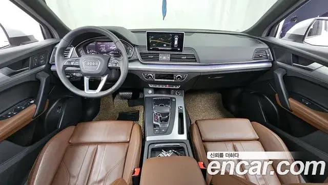 Audi Q5 2020 — ფოტო 8/20