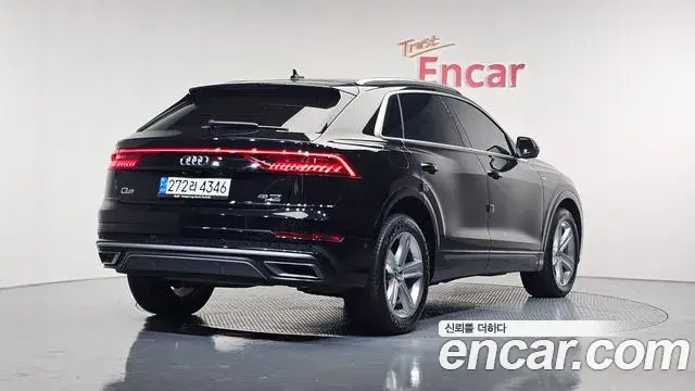 Audi Q8 2020 — Photo 6/20