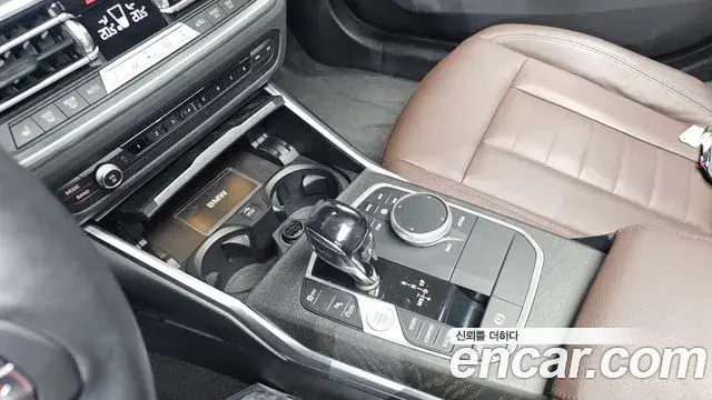 BMW 3 Series 2020 — Şəkil 19/20