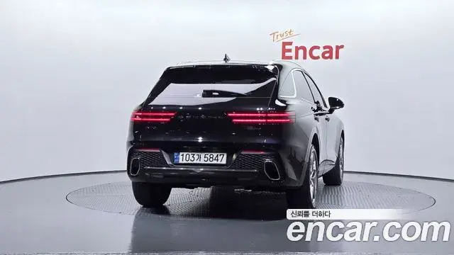 Genesis GV70 2021 — ფოტო 18/20