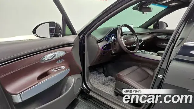 Genesis GV70 2021 — ფოტო 5/20
