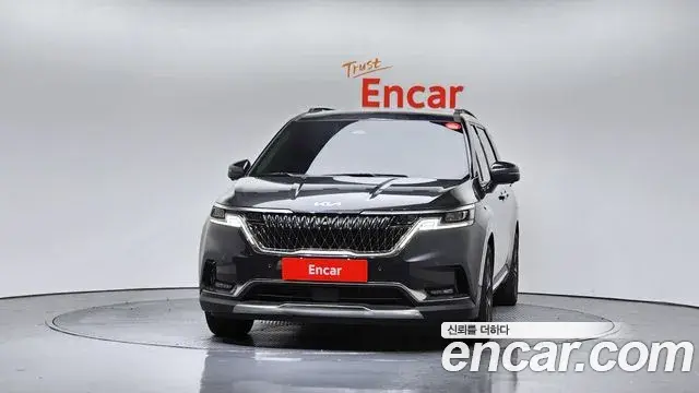 Kia Carnival 2023 — Photo 7/20