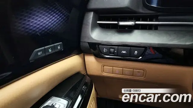 Kia Carnival 2023 — Photo 16/20