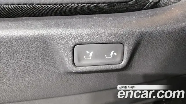Kia Carnival 2023 — Photo 5/20