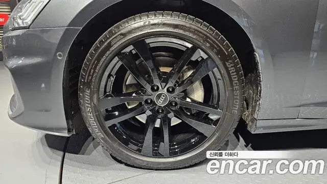 Audi A6 2023 — ფოტო 19/20
