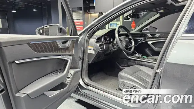 Audi A6 2023 — ფოტო 15/20