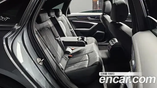 Audi A6 2023 — ფოტო 13/20