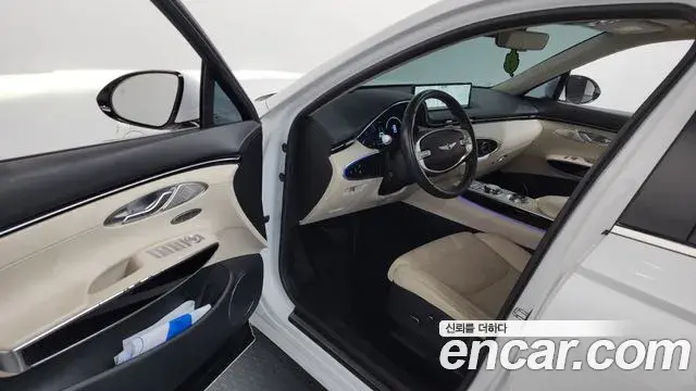 Genesis GV70 2021 — ფოტო 5/20