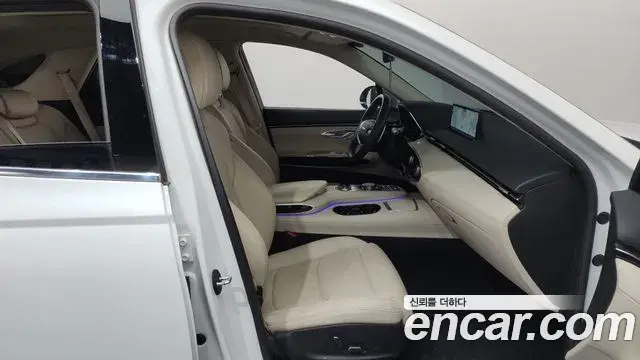 Genesis GV70 2021 — ფოტო 1/20