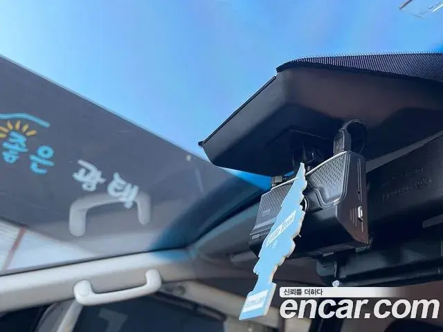 Hyundai Staria 2022 — Photo 6/19