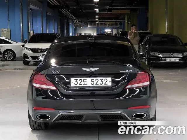 Genesis G70 2019 — Photo 18/20