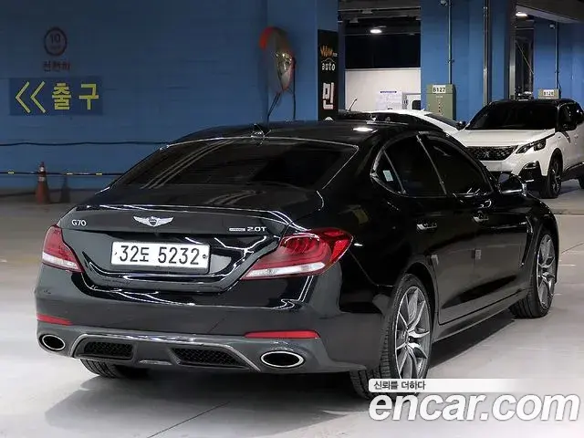 Genesis G70 2019 — Photo 16/20