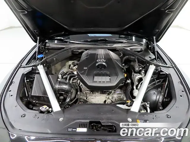 Genesis G70 2019 — Photo 2/20