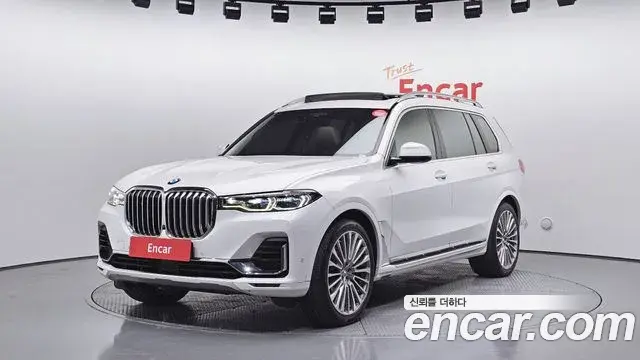 BMW X7 2021 — Photo 10/20