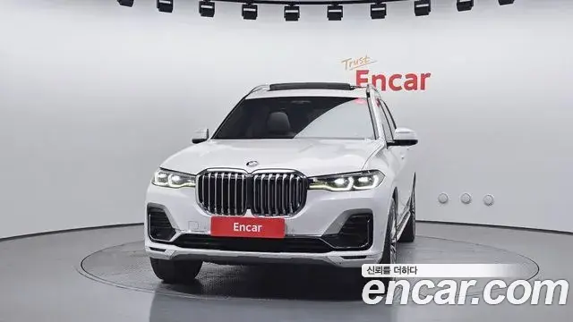 BMW X7 2021 — Photo 5/20