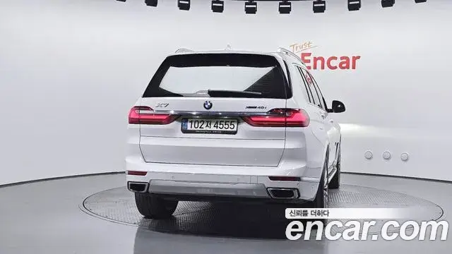 BMW X7 2021 — Photo 3/20