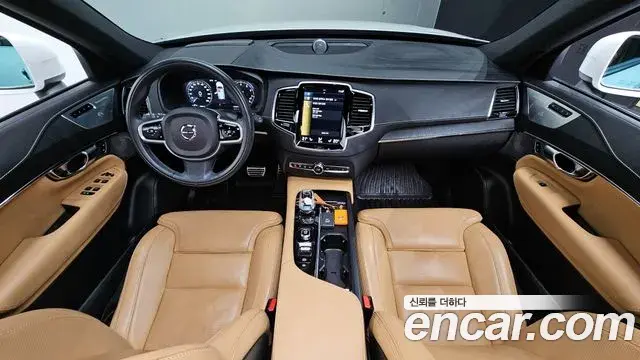Volvo XC90 2021 — ფოტო 9/20