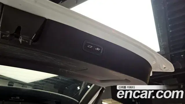 Volvo XC90 2021 — ფოტო 5/20