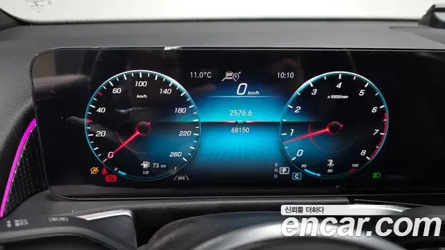 Mercedes-Benz GLB-Class 2021 — ფოტო 3/20