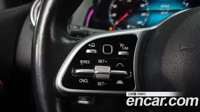 Mercedes-Benz GLB-Class 2021 — ფოტო 20/20