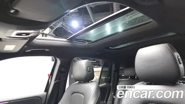 Mercedes-Benz GLB-Class 2021 — ფოტო 10/20