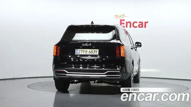 Kia Sorento 2021 — Фото 4/20