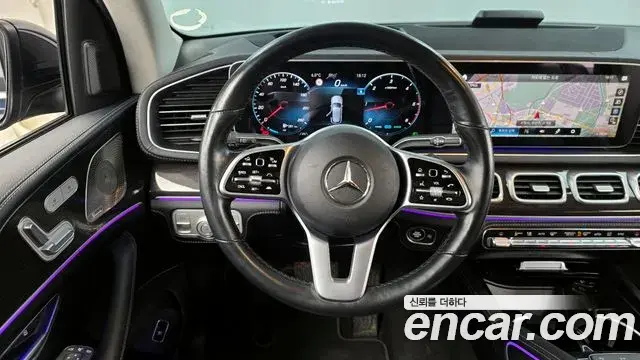 Mercedes-Benz GLE-Class 2022 — ფოტო 2/20
