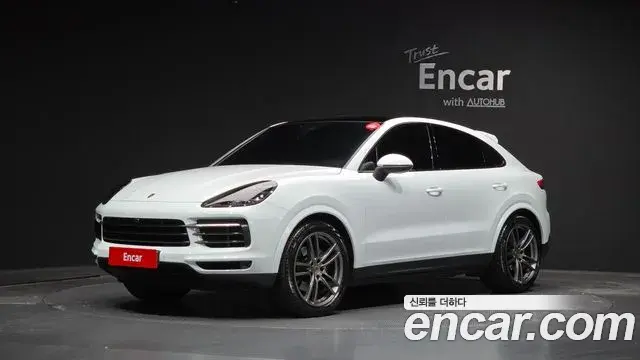 Porsche Cayenne 2021 — Photo 8/21