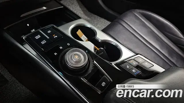 Kia K8 2022 — Şəkil 12/20
