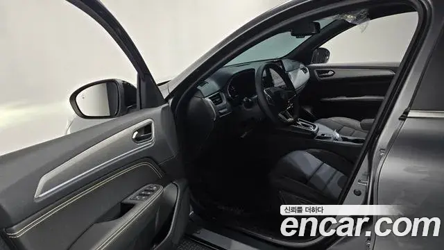 Renault Samsung Arkana 2025 — ფოტო 19/20