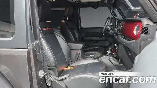 Jeep Wrangler 2019 — Photo 7/20