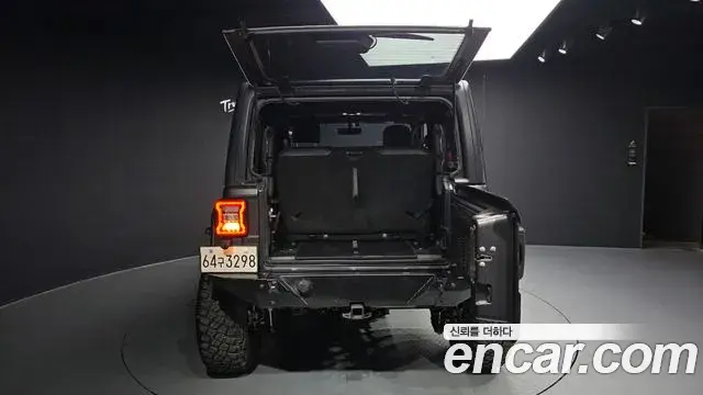 Jeep Wrangler 2019 — Photo 10/20