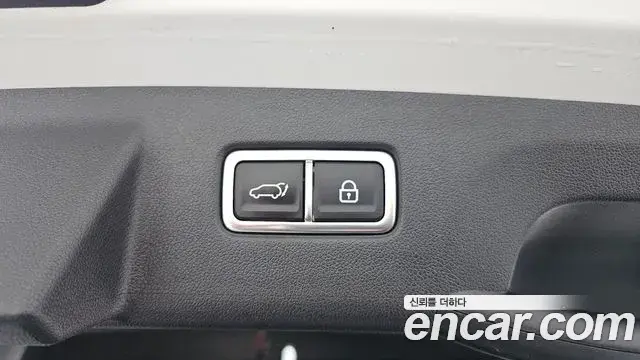 Kia Sorento 2021 — ფოტო 13/20