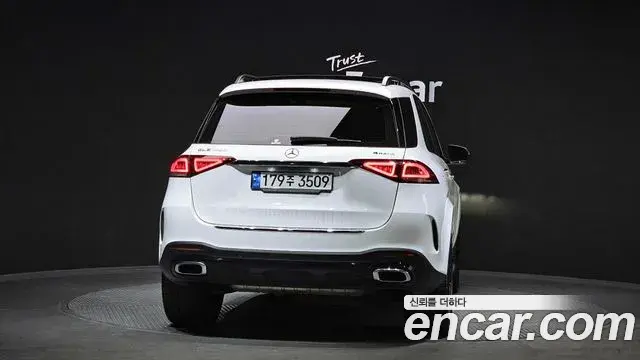 Mercedes-Benz GLE-Class 2022 — ფოტო 20/20